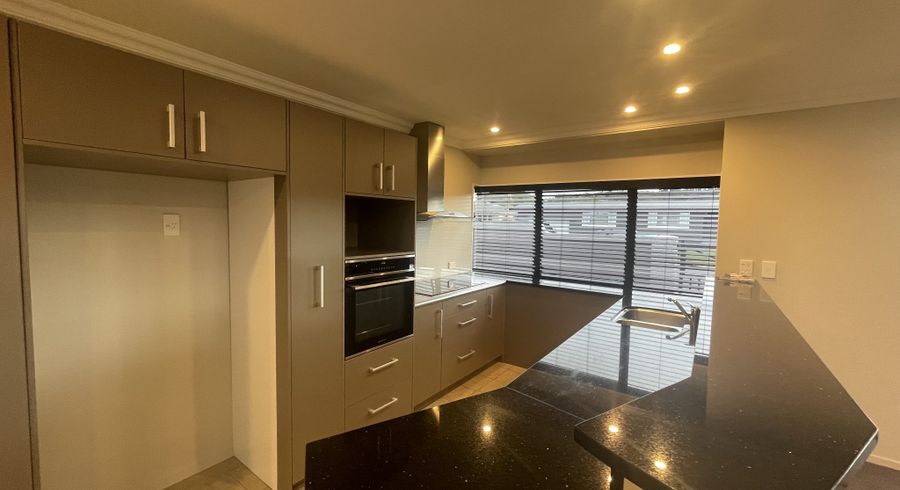  at 74 Avenue Road, Taradale, Napier, Hawke's Bay