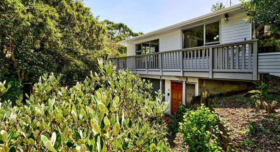  at 4 Rokewa Way, Paparangi, Wellington