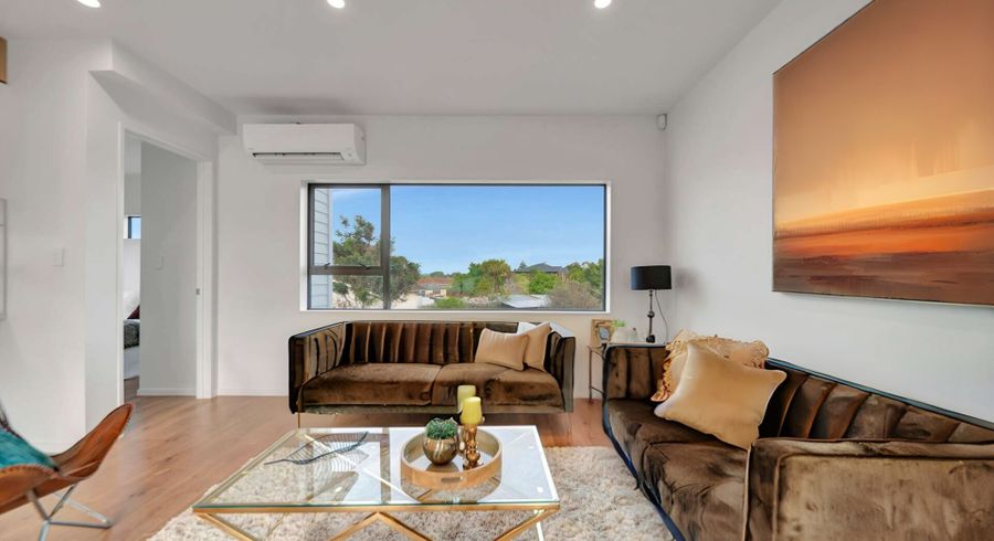  at 723B Massey Road, Mangere, Manukau City, Auckland