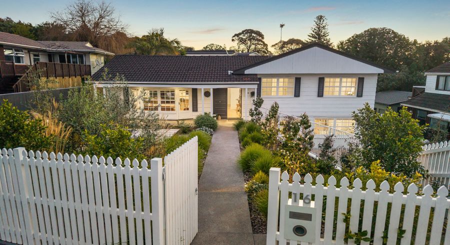  at 16 Pickwick Parade, Mellons Bay, Manukau City, Auckland