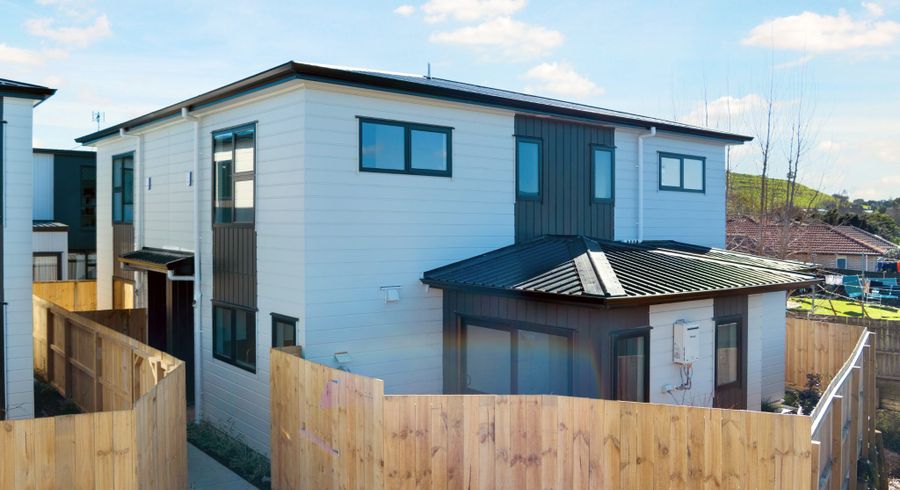  at 32 Tapuwae Way, Mangere Bridge, Manukau City, Auckland