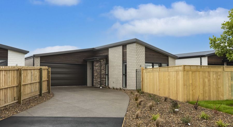  at 2 Lussa Close, Broomfield, Christchurch