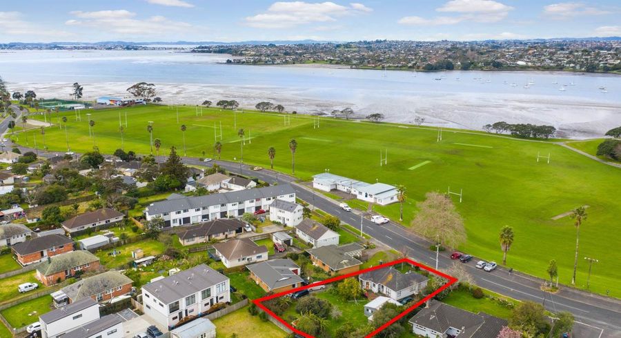  at 19 Dunkirk Road, Panmure, Auckland City, Auckland