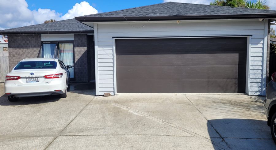  at 48A Nikau Street, New Lynn, Waitakere City, Auckland