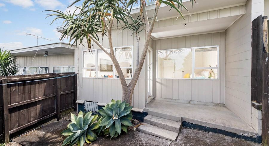  at 3/160 Mount Smart Road, Onehunga, Auckland