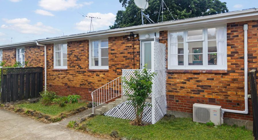  at 4/65 Ferndale Road, Mount Wellington, Auckland