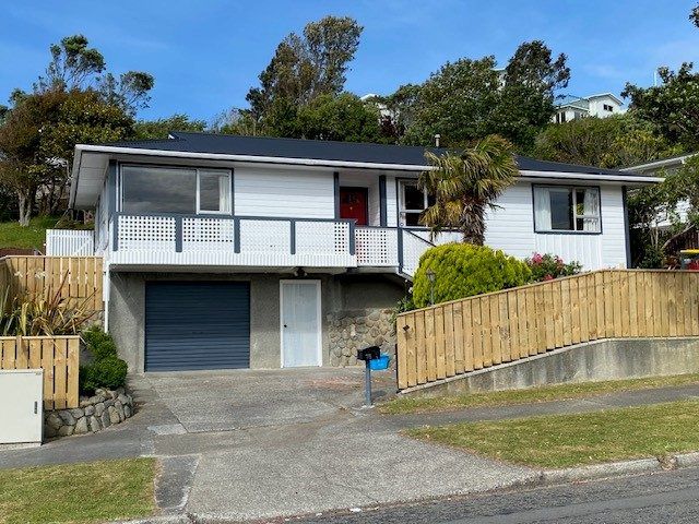  at 16 Waipounamu Dr, Kelson, Lower Hutt, Wellington
