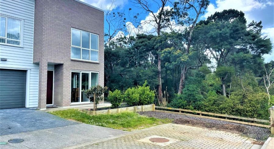  at Massey, Waitakere City, Auckland