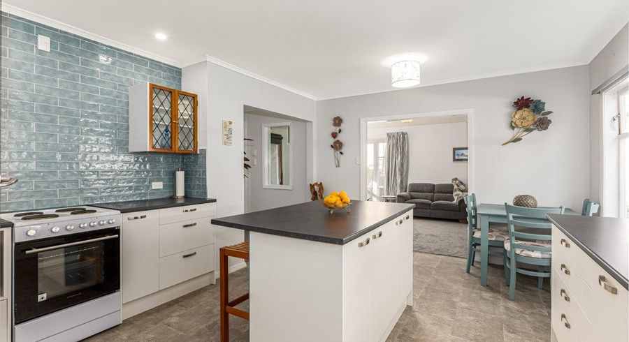  at 106 Hine Road, Wainuiomata, Lower Hutt, Wellington