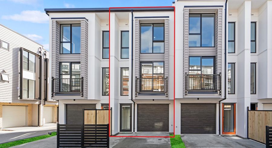  at 31 Falcon Crescent, Hobsonville, Waitakere City, Auckland