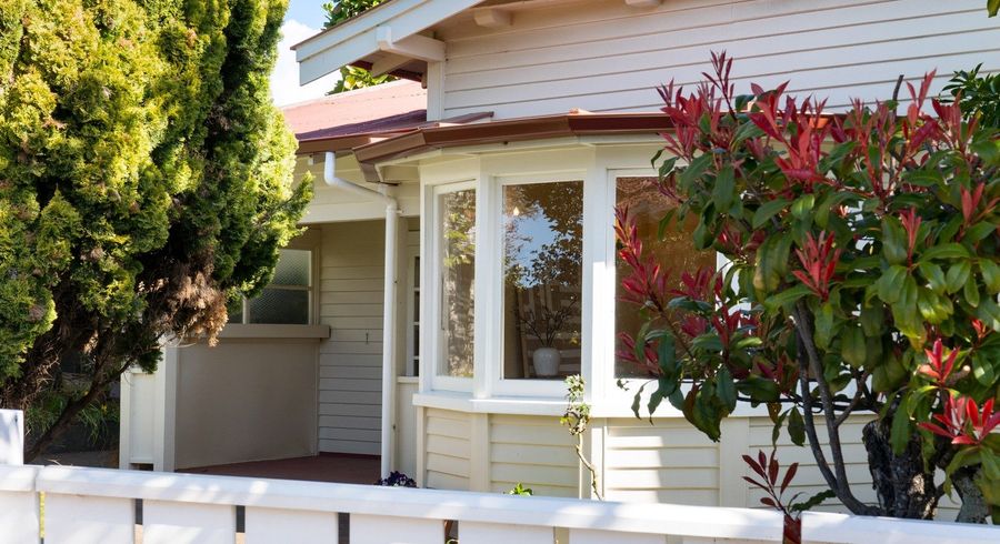  at 2 Roslyn Road, Bluff Hill, Napier, Hawke's Bay