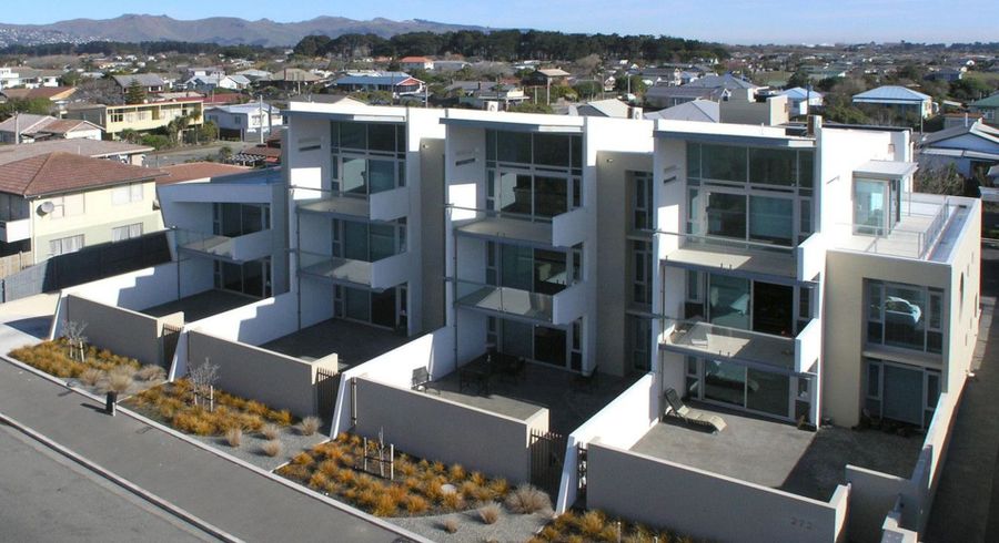  at 2/272 Marine Parade, New Brighton, Christchurch City, Canterbury