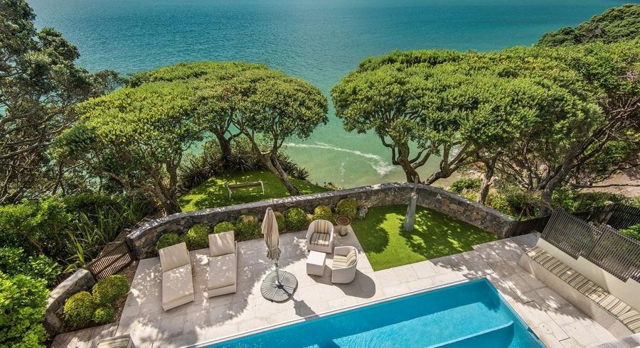  at 12A Seacliffe Avenue, Belmont, Auckland