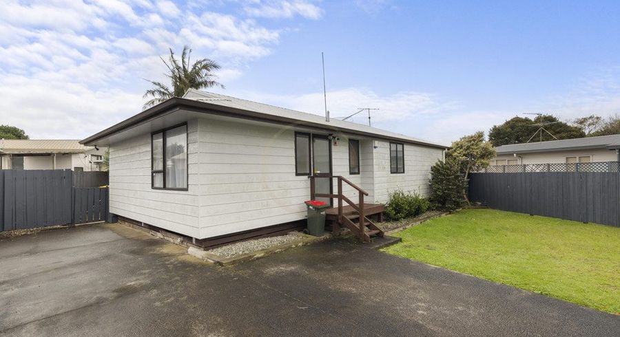  at 18 Justamere Place, Weymouth, Manukau City, Auckland