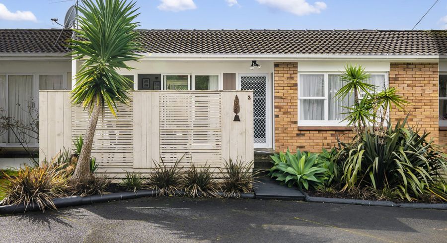  at 2/25 Celtic Crescent, Ellerslie, Auckland
