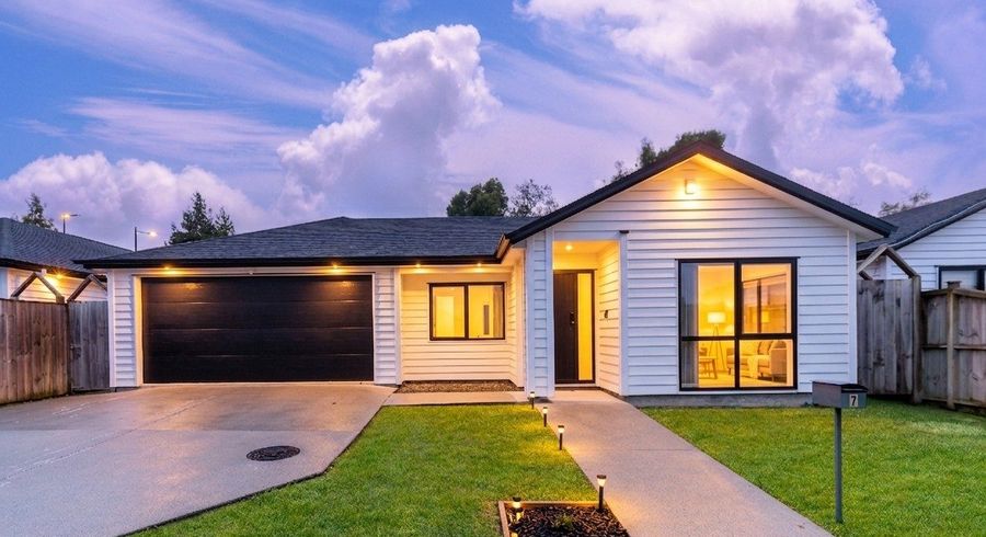  at 7 Hard Beech Street, Takanini, Papakura, Auckland