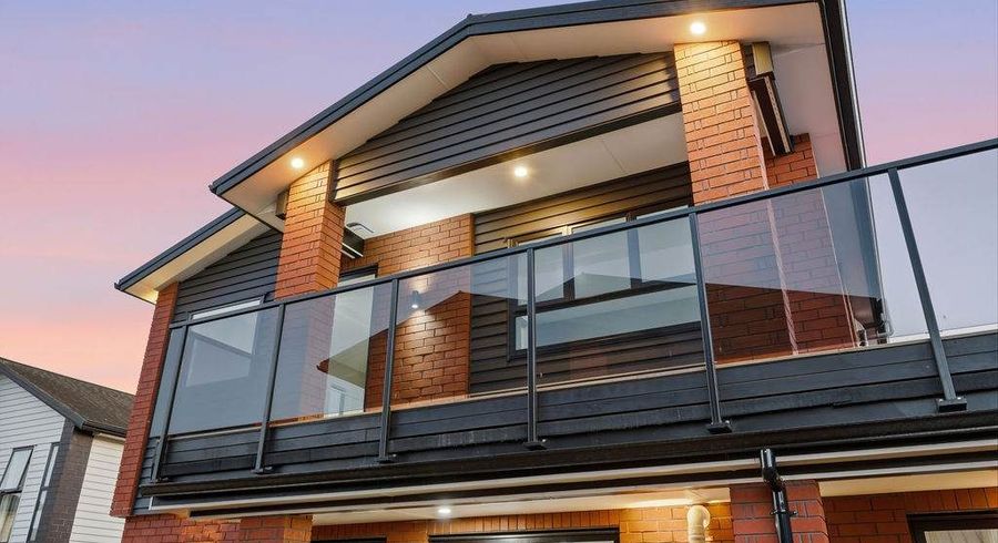  at 2/716 Massey Road, Mangere, Manukau City, Auckland