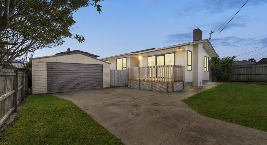  at 16 Rewarewa Road, Te Atatu Peninsula, Waitakere City, Auckland