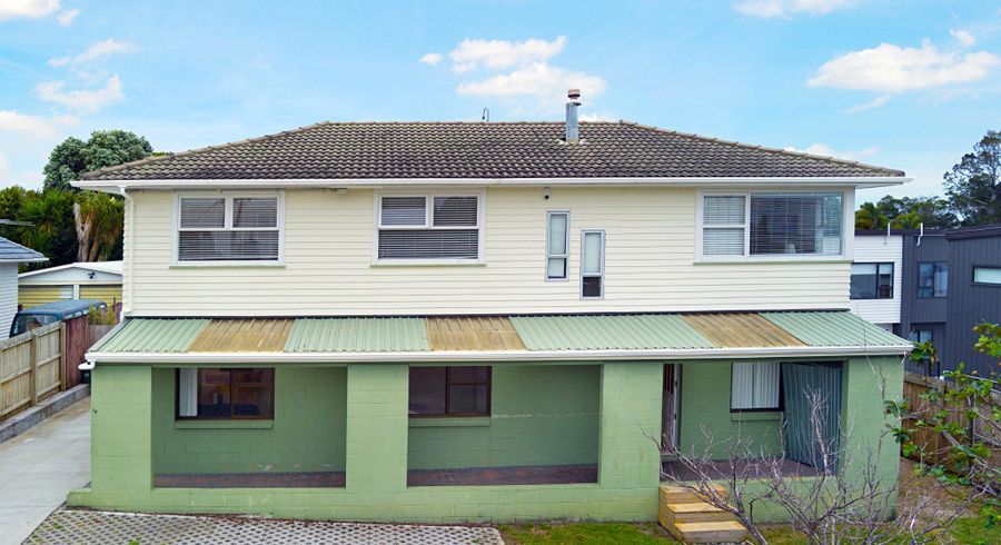  at 102 Tirimoana Road, Te Atatu South, Waitakere City, Auckland