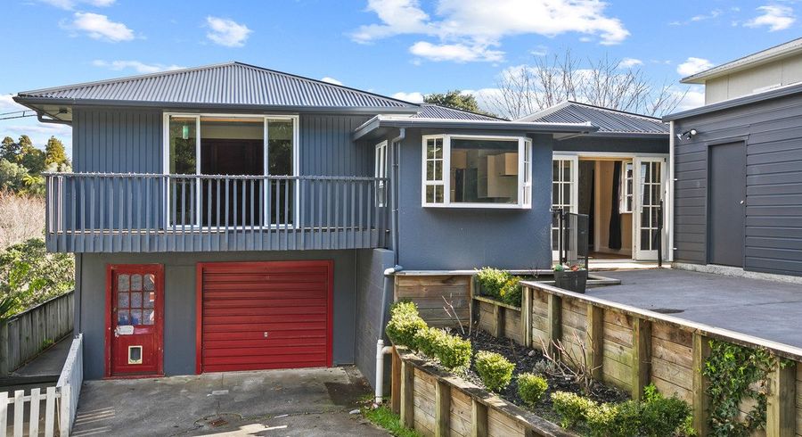  at 8 Awanui Street, Merrilands, New Plymouth, Taranaki