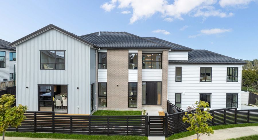  at 2 Kakau Lane, Flat Bush, Manukau City, Auckland