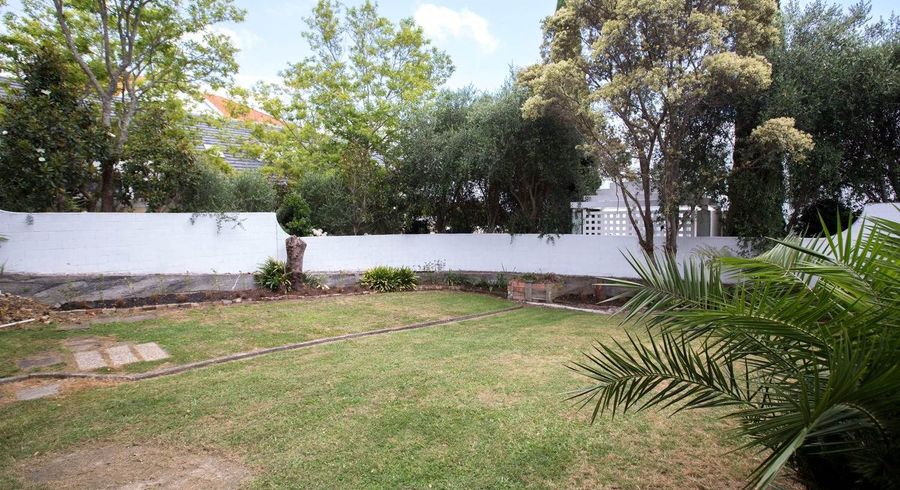  at 2/91 Sarsfield Street, Herne Bay, Auckland City, Auckland