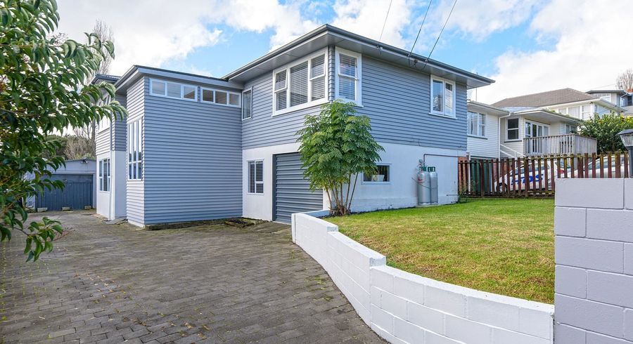  at 6 Peter Buck Road, New Windsor, Auckland City, Auckland