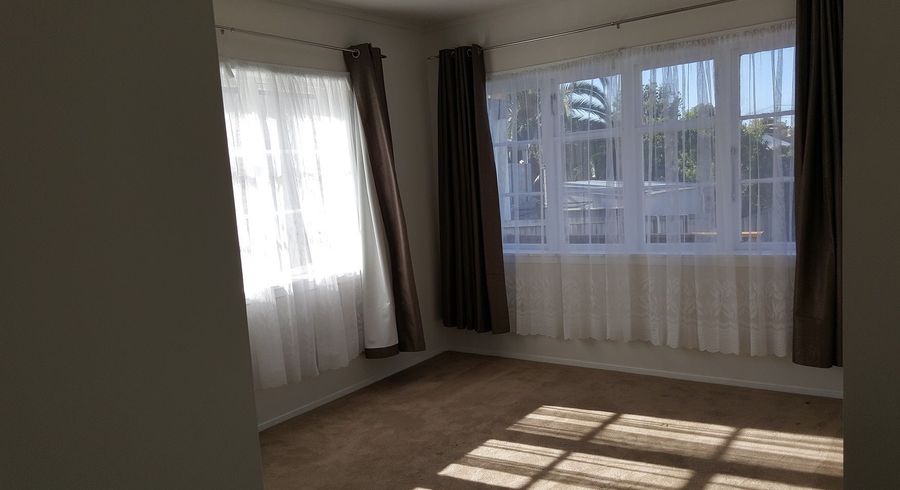  at 10 Fearon Avenue, Mount Roskill, Auckland City, Auckland