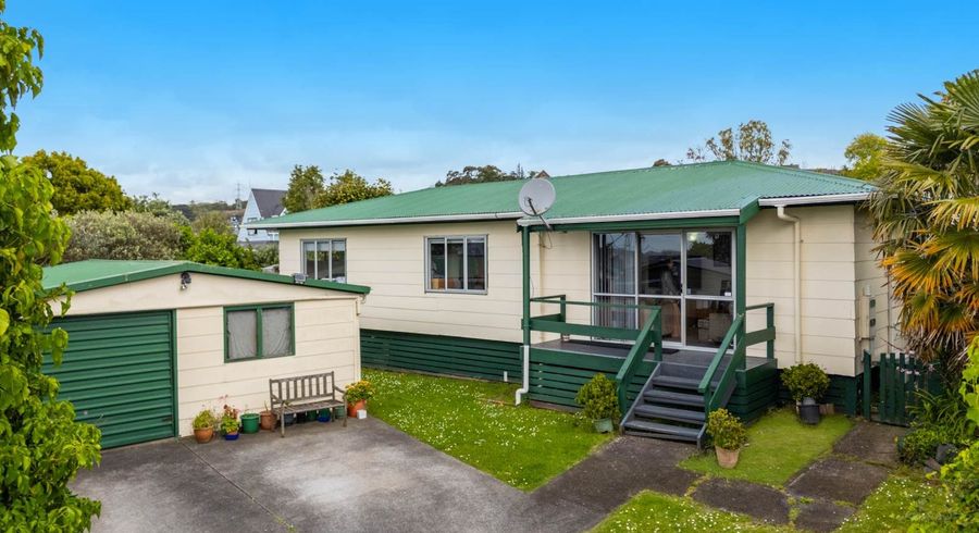  at 7  Oreti Place, Clover Park, Manukau City, Auckland