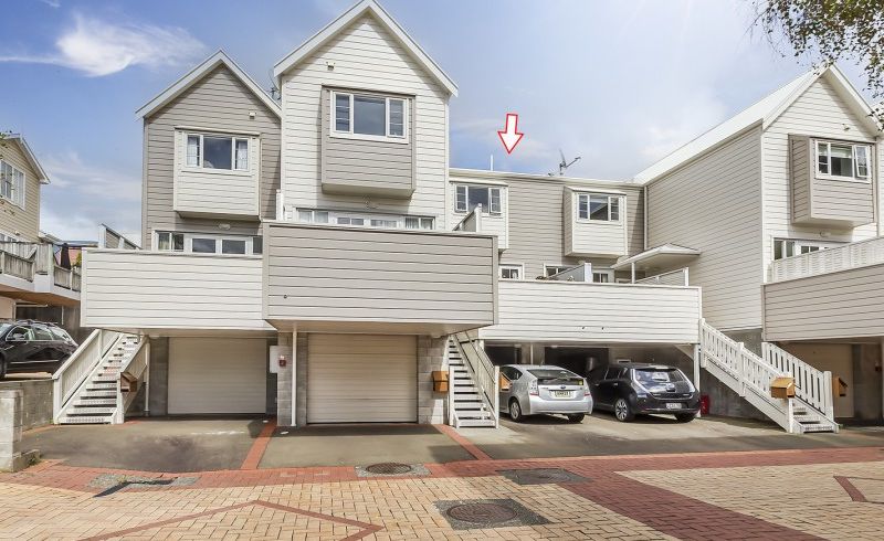  at 33 Little George Street, Thorndon, Wellington