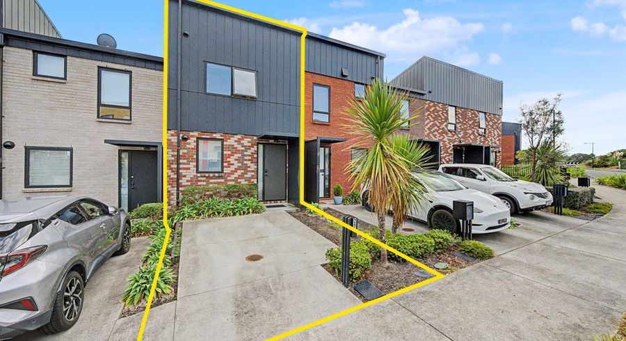  at 22 Tuhono Street, Manukau, Manukau City, Auckland