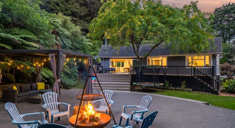  at 49 Blue Mountains Road, Pinehaven, Upper Hutt