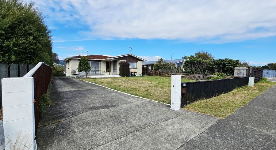  at 80 Gray Avenue, Paraparaumu Beach, Kapiti Coast, Wellington