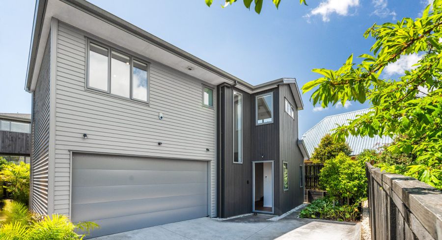  at 6D O'Halloran Road, Howick, Manukau City, Auckland