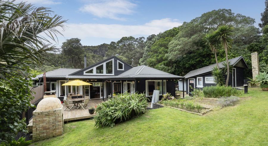  at 3 Watchmans Road, New Lynn