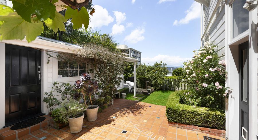  at 26 Newman Terrace, Thorndon, Wellington
