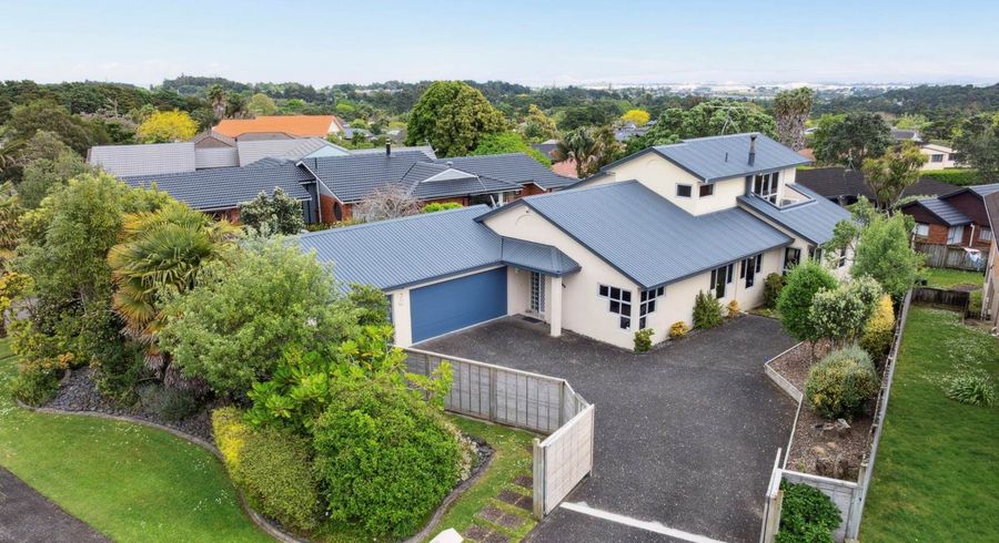  at 32 Kuripaka Crescent, The Gardens, Manukau City, Auckland