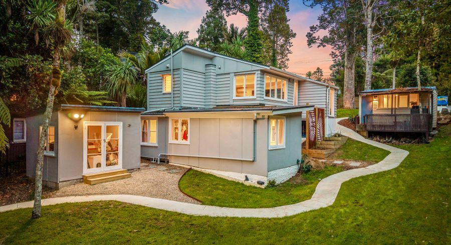  at 22 Hollywood Avenue, Titirangi, Waitakere City, Auckland