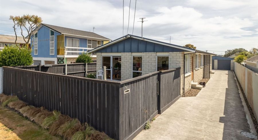  at 1/528 Marine Parade, South New Brighton, Christchurch