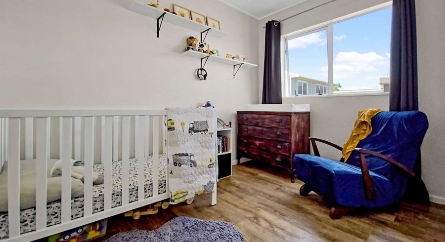  at 2/137 Awaroa Road, Helensville, Rodney, Auckland