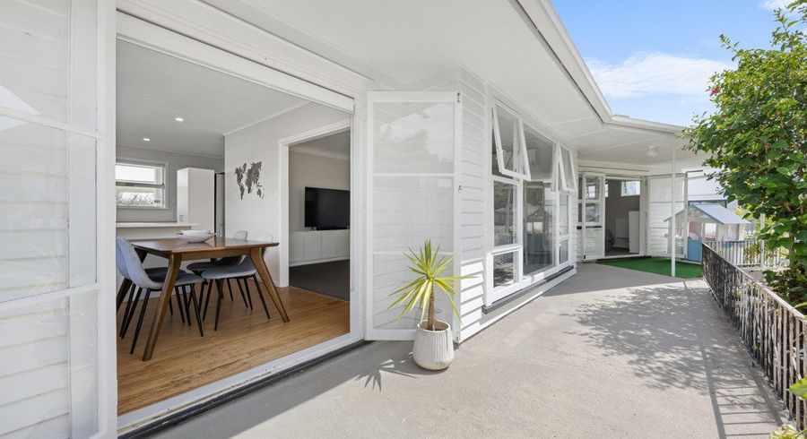  at 1/4 Grassways Avenue, Pakuranga Heights, Manukau City, Auckland