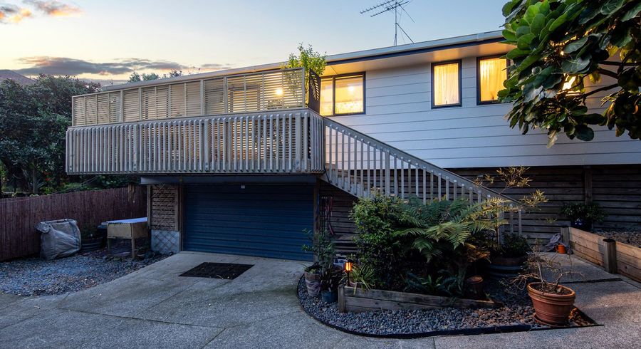  at 25A Clairville Crescent, Wai o Taiki Bay, Auckland