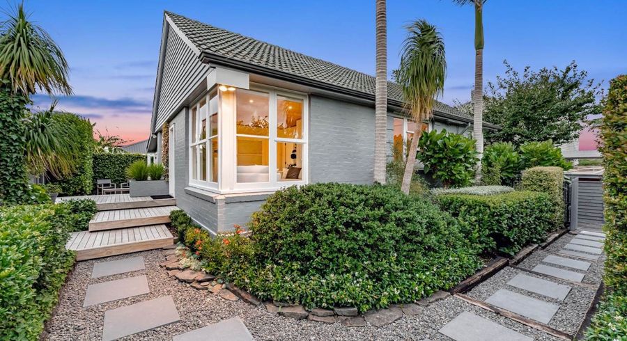  at 4 Line Road, Glen Innes, Auckland City, Auckland