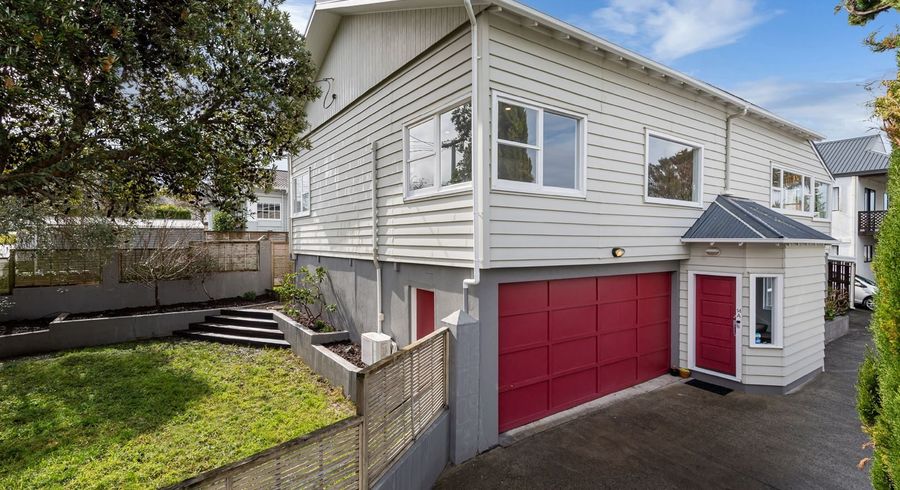  at 1/14 Wernham Place, Northcote, Auckland