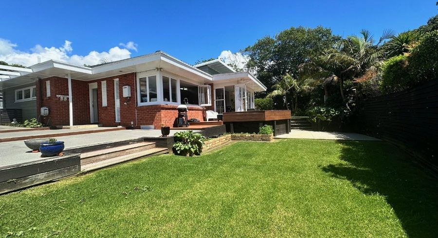  at 77 Sunnybrae Road, Hillcrest, Auckland