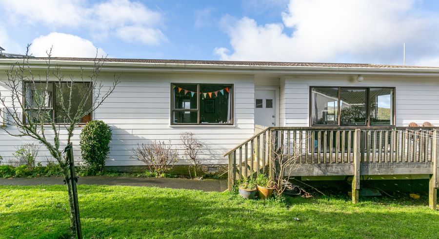  at 1/89 Montgomery Avenue, Karori, Wellington