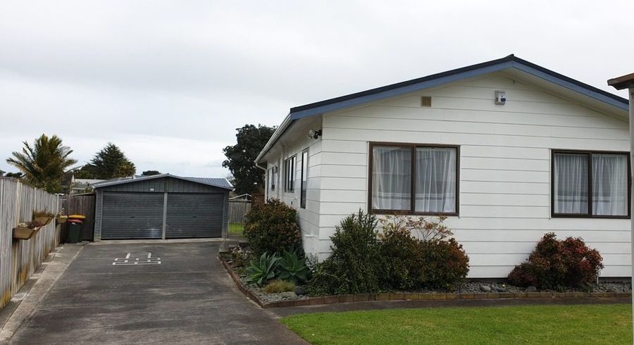  at 115 Sykes Road, Weymouth, Auckland