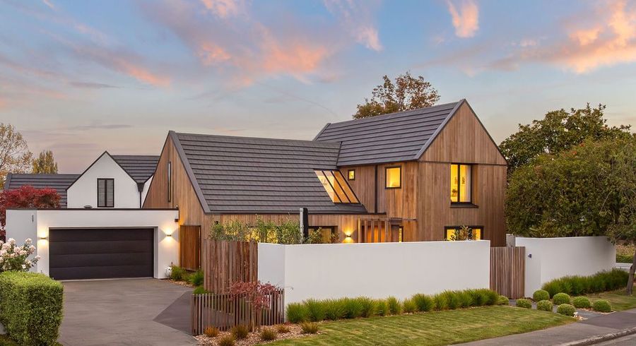  at 2 Wairarapa Terrace, Fendalton, Christchurch City, Canterbury