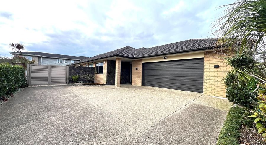 at 6 Bendemeer Place, Flat Bush, Auckland