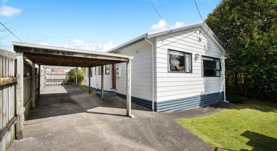  at 2/70 Pomaria Road, Henderson, Waitakere City, Auckland